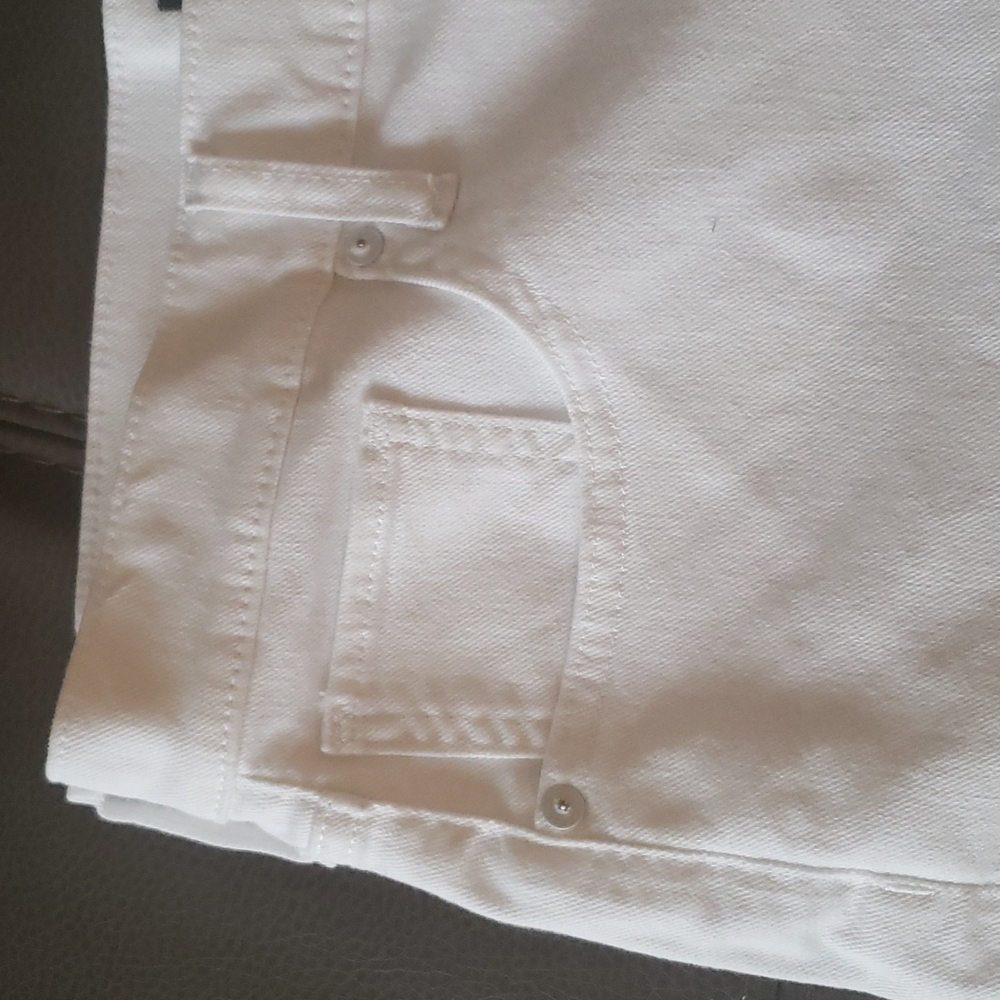 White Mid Rise Shorts - Picture 5 of 7